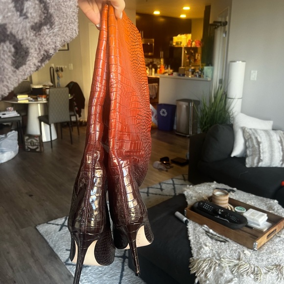 Schutz worn once - Picture 3 of 5